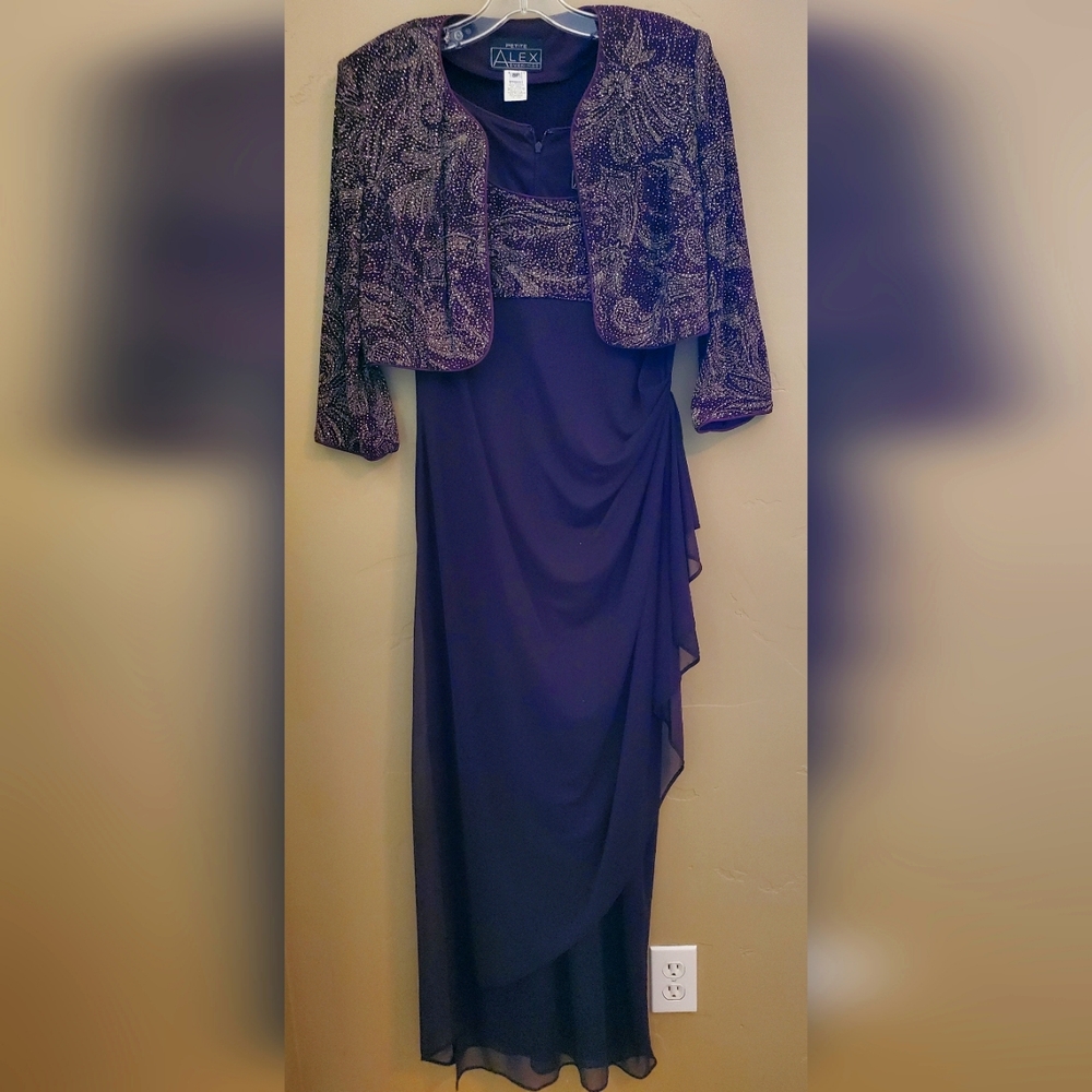 Alex Evening Empire Waist Gown with Bolero Jacket. Women's size 8P
